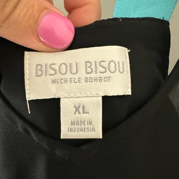 Flowy Silky Tank - Picture 3 of 3